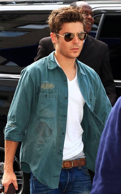 Zac Efron en el Aeropuerto JFK