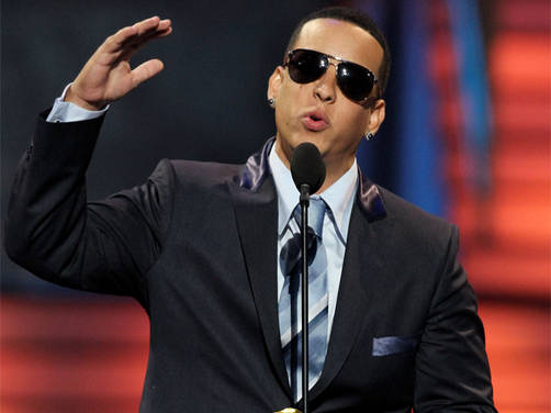 Daddy Yankee regaló un disco firmado a minero que quedó atrapado en Chile