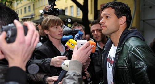 Michael Ballack espera regresar a comienzos de 2011