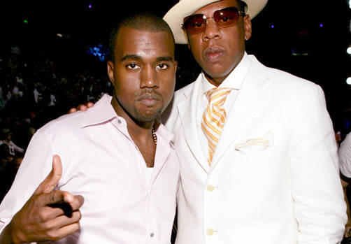 Jay-Z le da la mano a Kanye West
