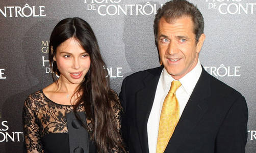 Playboy quiere desnudar a la ex de Mel Gibson