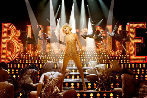 Christina Aguilera recibe malas críticas por su actuación en 'Burlesque'