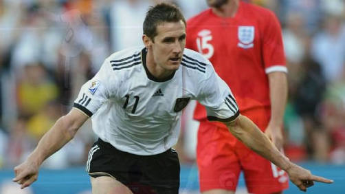 Mundial Sudáfrica 2010: Alemania goleó a Ingleterra y clasificó a cuartos de final Mundial Sudáfrica 2010: Alemania goleó a Ingleterra y clasificó a cuartos de final