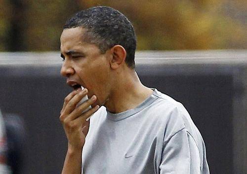 Le rompen el labio a Barack Obama
