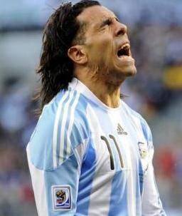 Carlos Tevez no se ha recuperado de la eliminación de Sudáfrica 2010 Carlos Tevez no se ha recuperado de la eliminación de Sudáfrica 2010