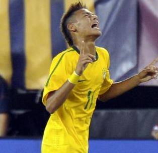 Neymar desmiente su posible transferencia al Chelsea, se queda en el Santos Neymar desmiente su posible transferencia al Chelsea, se queda en el Santos