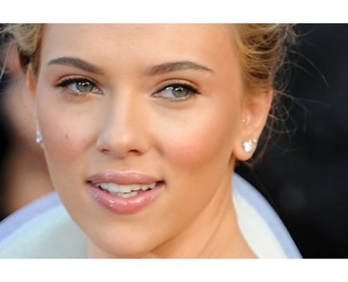 Scarlett Johansson y Justin Long asistieron juntos a un concierto