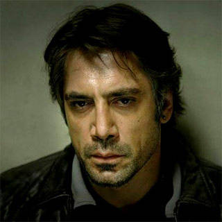 Javier Bardem en los Oscar 2011 con Biutiful