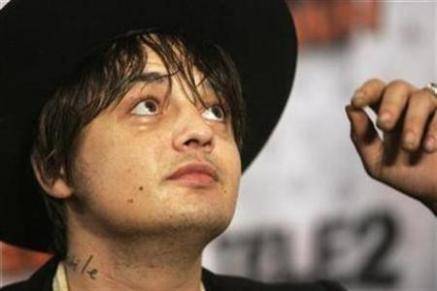 Pete Doherty es acusado de posesión de cocaína Pete Doherty es acusado de posesión de cocaína