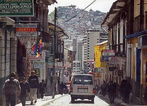 Bolivia: Cerco campesino sobre La Paz postergado en espera de diálogo con Evo Morales