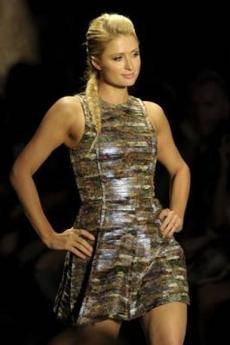 Paris Hilton en la Semana de la Moda en Sao Paulo