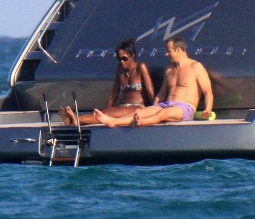 Naomi Campbell de descanso junto a su novio