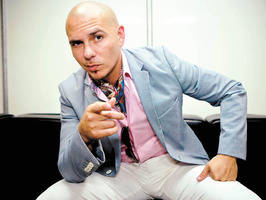 Pitbull rompe la frontera del idioma