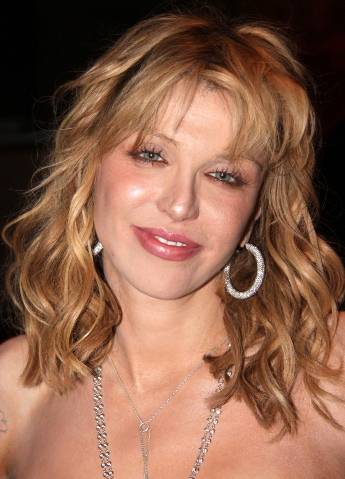 Courtney Love dijo que no se ha sometido a ninguna cirugía