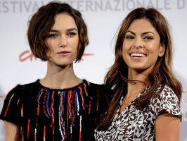 Keira Knightley y Eva Mendes inauguran festival fílmico