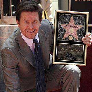 Mark Wahlberg fue honrado con estrella en el Paseo de la Fama de Hollywood