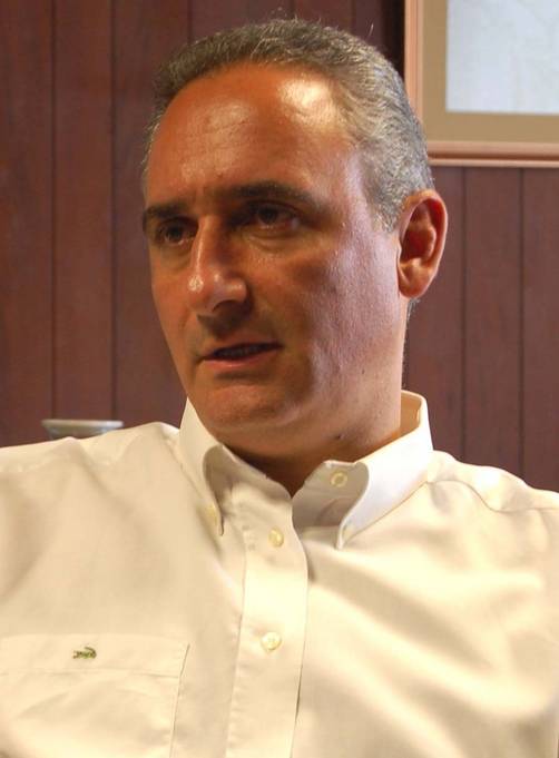 Alex Kouri quiere ser presidente