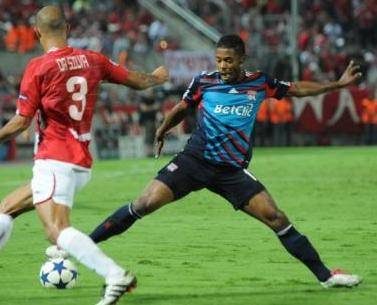 Michel Bastos del Lyon: Era importante ganar ante el Tel Aviv
