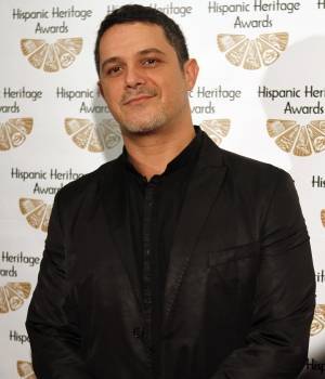 Alejandro Sanz dedicó el premio 'Visión' a todos los hispanos