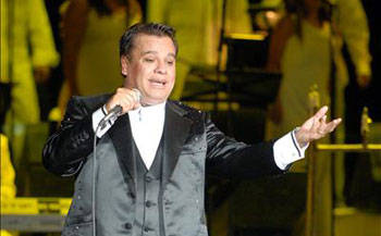 Juan Gabriel vuelve con nuevo disco