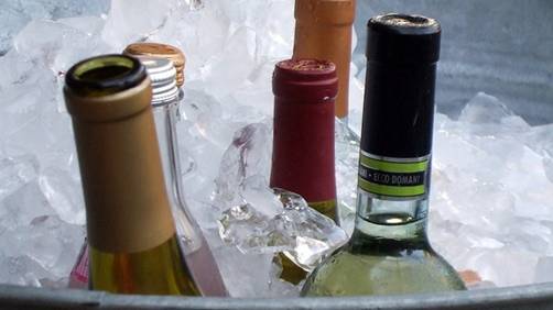 Los hombres pueden beber más dosis de alcohol que las mujeres
