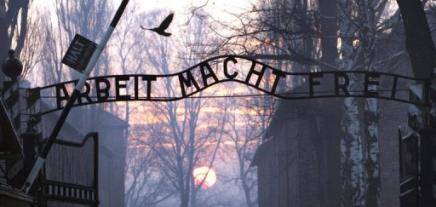 Condenado a 32 meses de cárcel un ex líder neonazi por el robo en Auschwitz