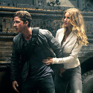 Transformers 3: Nuevas imágenes con Shia LaBeouf y Rosie Hungtinton-Whiteley