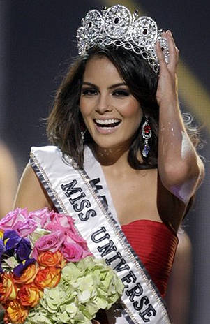 Miss Universo 2010 Jimena Navarrete es maravillosa seg n Enrique Iglesias