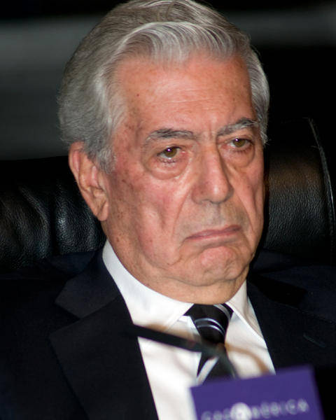 Renuncia de Vargas Llosa  a Comisión del Museo de La Verdad: Jaque a la razón