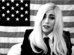Lady Gaga publicó un vídeo en Youtube defendiendo a los soldados homosexuales