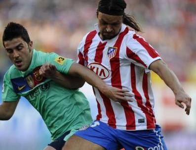 Ujfalusi se disculpa públicamente por la lesión que le ocasionó a Lionel Messi