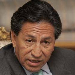 Alejandro Toledo, Muhammad Yunus y el microcrédito