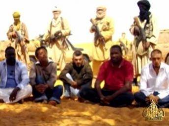 Francia: Al Jazeera difunde imágenes de los franceses que están secuestrados por Al Qaida