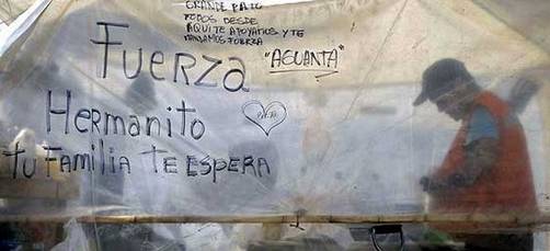 Chile: La máquina dio con el sitio del refugio donde se encuentran los 33 mineros Chile: La máquina dio con el sitio del refugio donde se encuentran los 33 mineros
