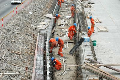 LA VIA EXPRESA: LOS TRABAJOS DE NUNCA ACABAR DE CASTAÑEDA LOSSIO LA VIA EXPRESA: LOS TRABAJOS DE NUNCA ACABAR DE CASTAÑEDA LOSSIO