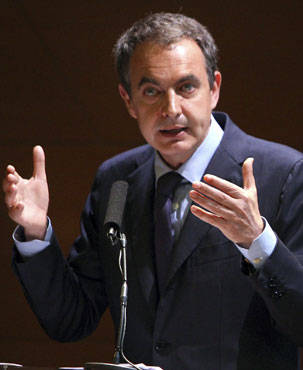 España: José Luis Rodríguez Zapatero pasa a la ofensiva