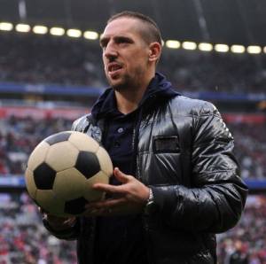 Ribery no podrá jugar aun, el Bayern tendrá que esperar