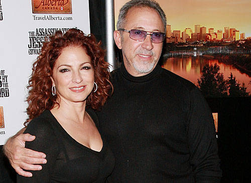 Gloria y Emilio Estefan serán premiados por una organización del exilio cubano