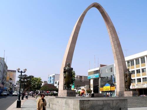 Megahospital es clave para Perú: 'Un millón de chilenos visitarán Tacna este año'
