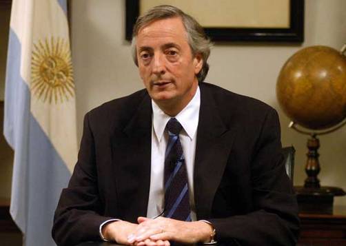 Argentinos velan a Nestor Kirchner en medio del final de una época