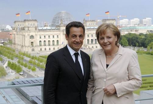 Europa: Angela Merkel y Nicolas Sarkozy imponen modificar el Tratado de fondo de rescate