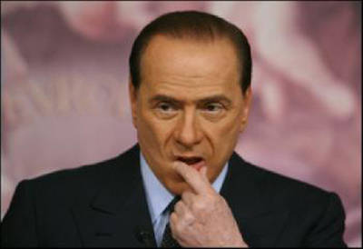 Italia: Berlusconi reconoce haber 'ayudado' a una menor marroquí