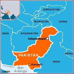Pakistán: Atentado en mezquita causa al menos 50 muertos