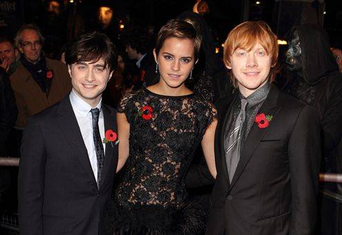 Daniel Radcliffe, Rupert Grint y Emma Watson impactan Londres