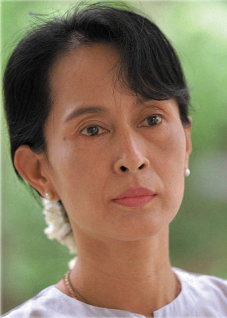 Birmania: La Nobel de la Paz Suu Kyi es al fin fin liberada