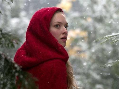 Robert Pattinson es cambiado por la 'Caperucita Roja'