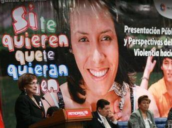 Perú: Al menos cada mes son asesinadas 12 mujeres en el país andino