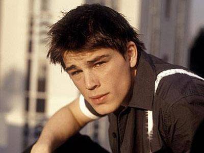 Josh Hartnett tiene relación amorosa con modelo