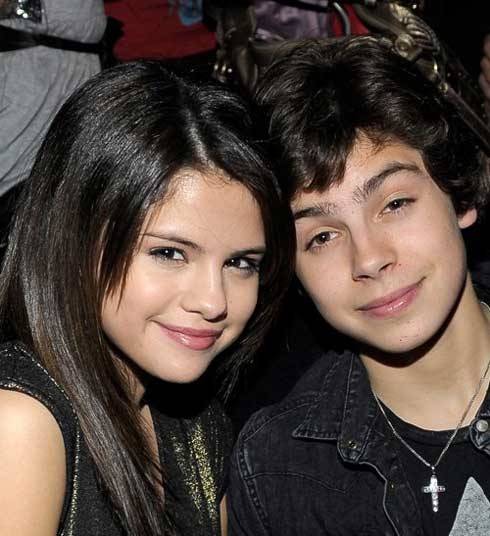 Fotos: Selena Gómez y Sterling Knight en cumpleaños de Jake T. Austin