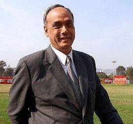 Manuel Burga fue reelegido por cuatro años más como presidente de FPF